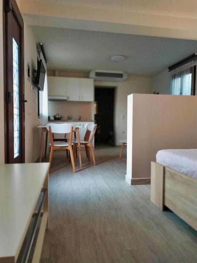 Guesthouse Kastelia Kalampáka Eksteriør bilde