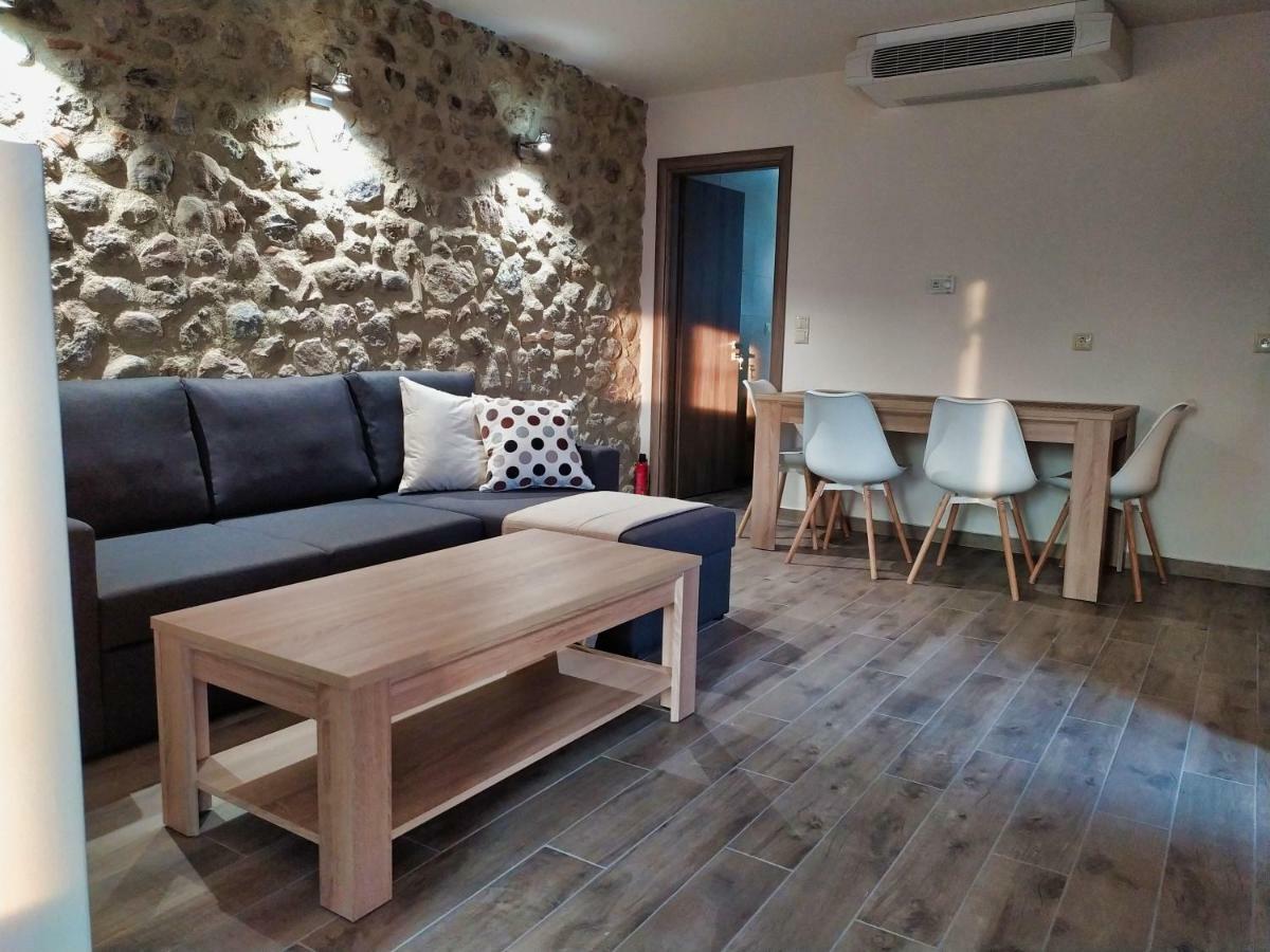 Guesthouse Kastelia Kalampáka Eksteriør bilde